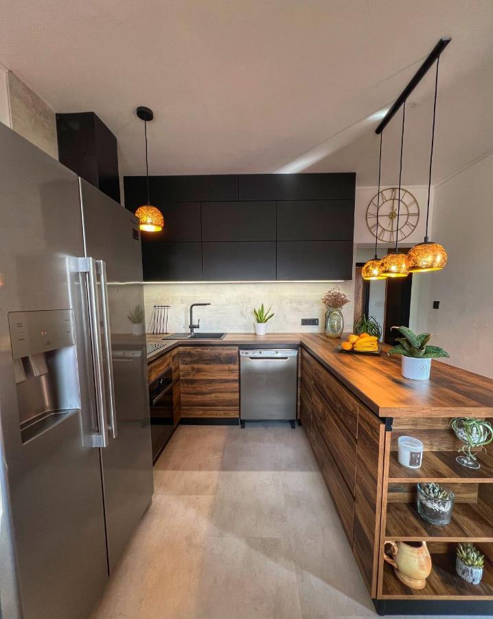 Apartmani Mia Palit Ngoại thất bức ảnh