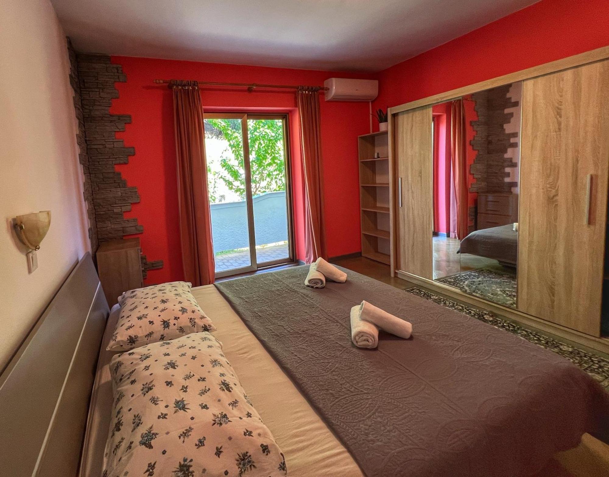 Apartmani Mia Palit Ngoại thất bức ảnh